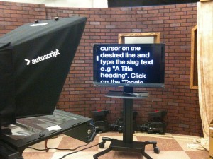 Teleprompter to use with a script