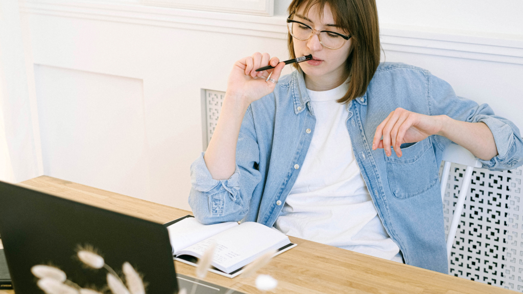 woman in front of a computer