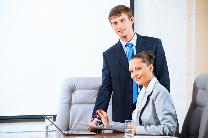 man and woman on couch in a strong relationship