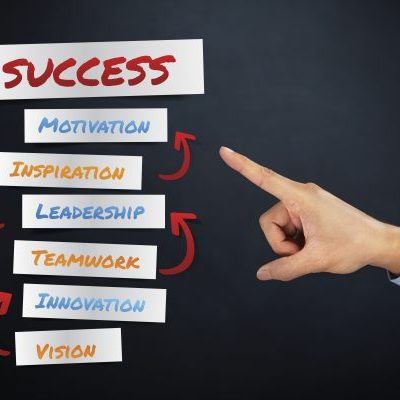 Efficiently Find Expert Witnesses with the FINDS Way - Personalized Feedback Efficiently Find Expert Witnesses with the FINDS Way - Personalized Feedback